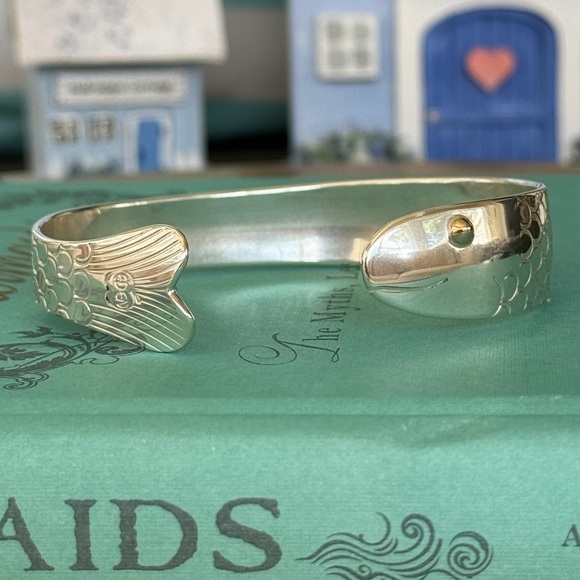 Eden Hand Arts Herring Cuff Bracelet - Picture 8 of 9